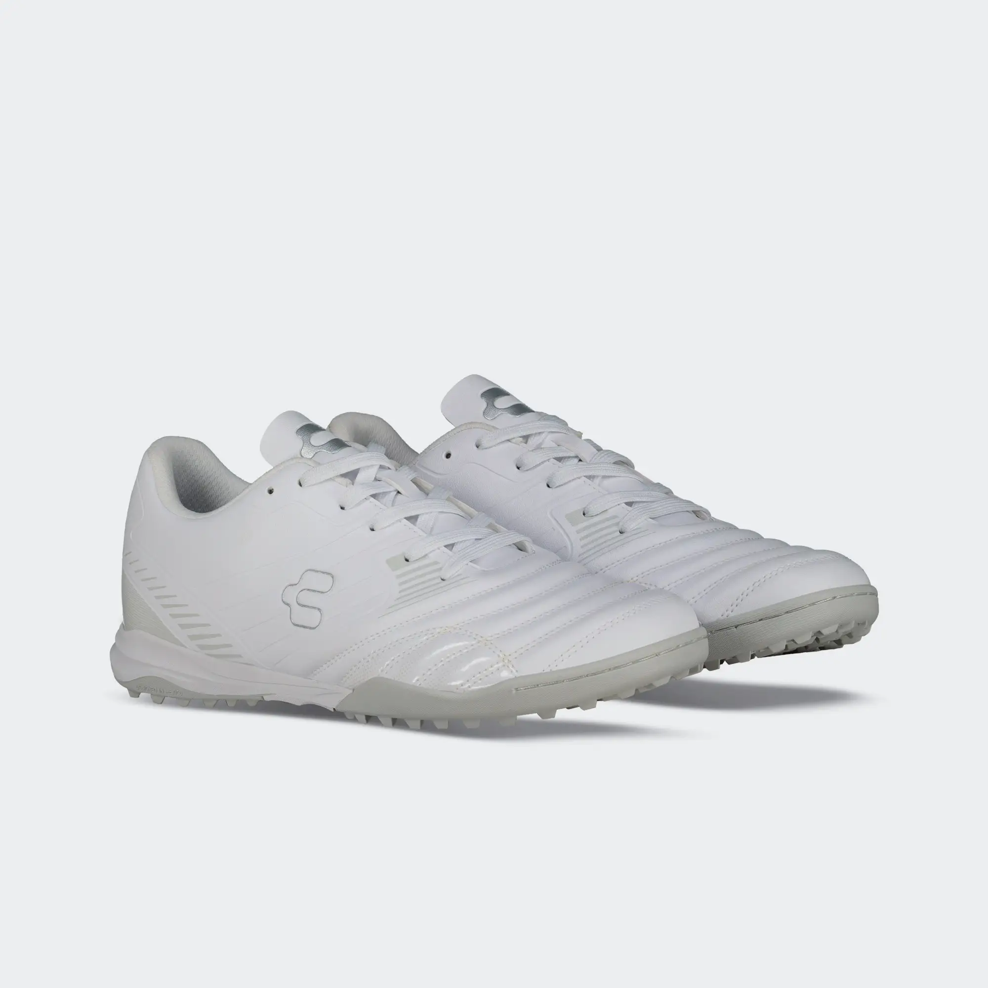 White Silver Sport Soccer Turf Shoes for Men Charly Impala TF
