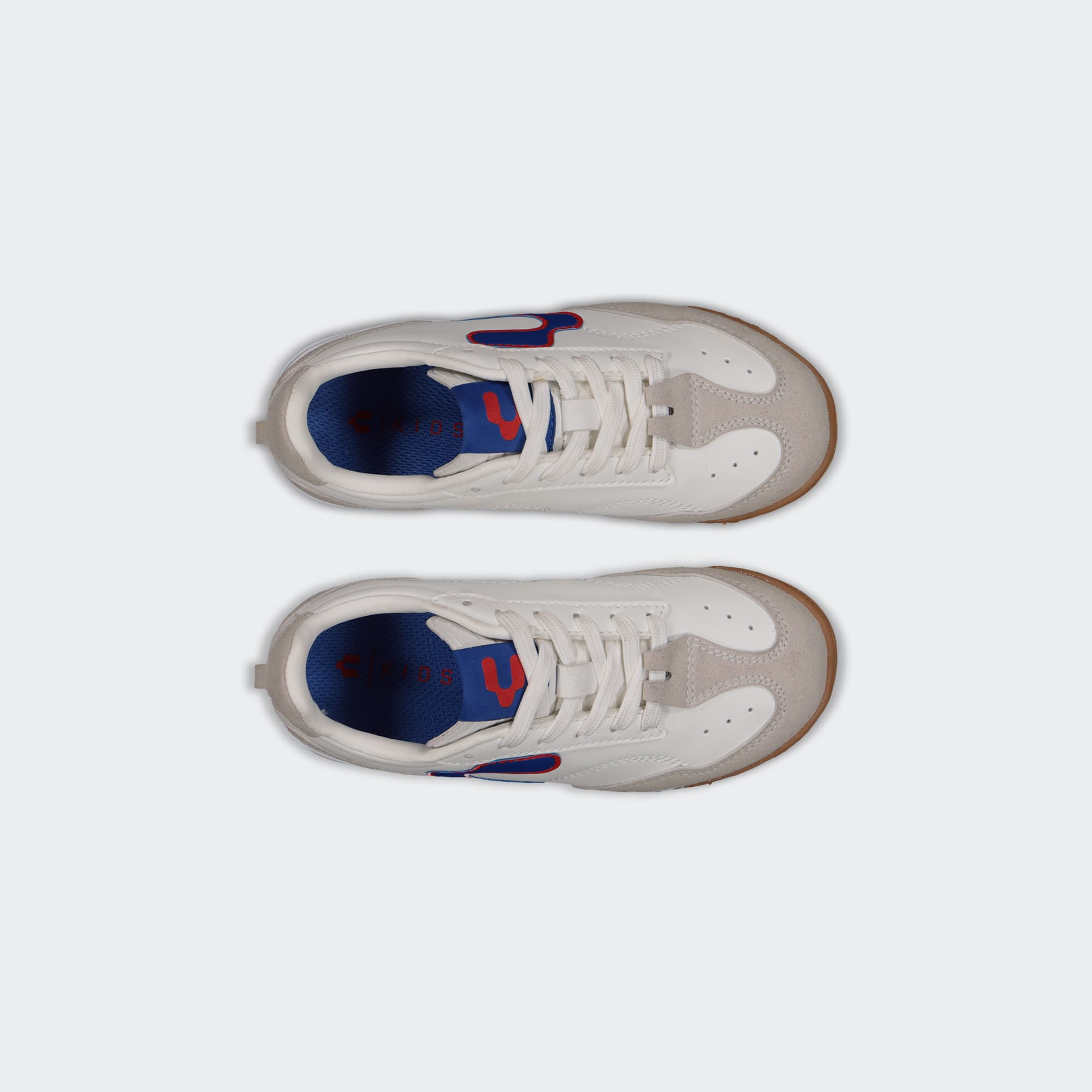White Blue Urban Pitch City Lifestyle Shoes for Boy Charly Campista PU YT