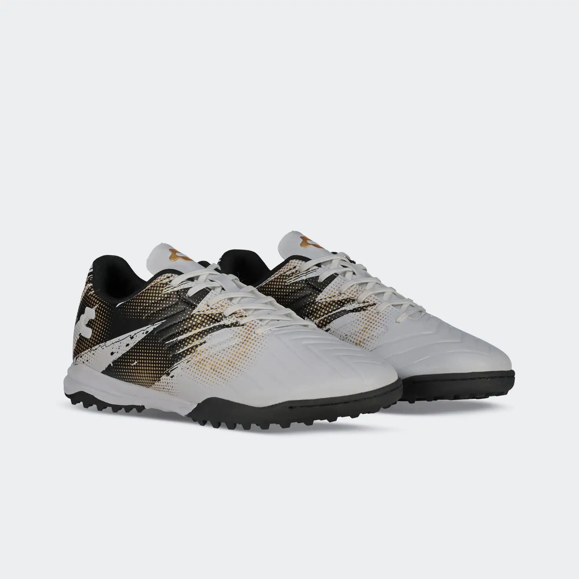 White Golden Soccer Turf Shoes for Men Charly Grasshopper 26 Tf Sport