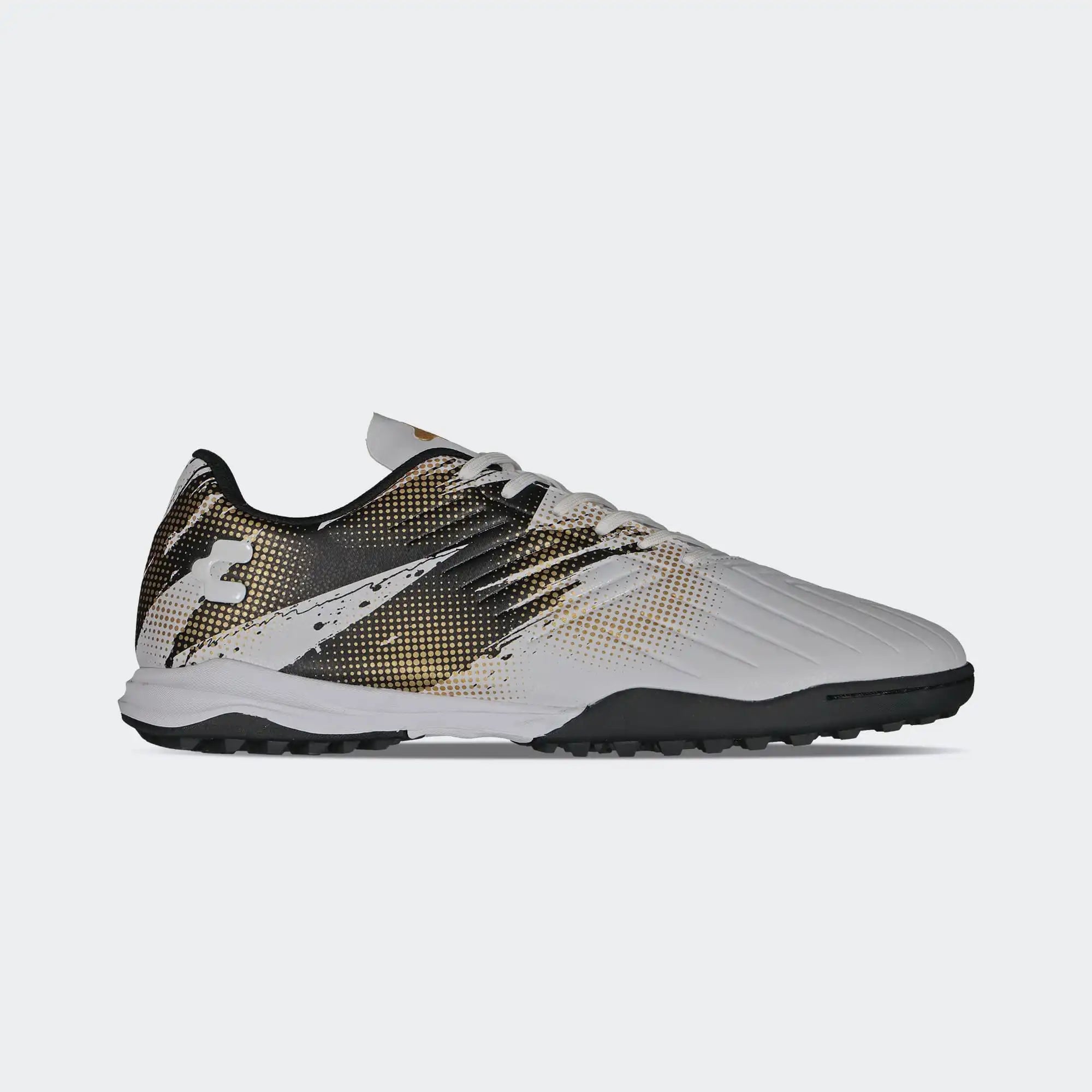 White Golden Soccer Turf Shoes for Men Charly Grasshopper 26 Tf Sport