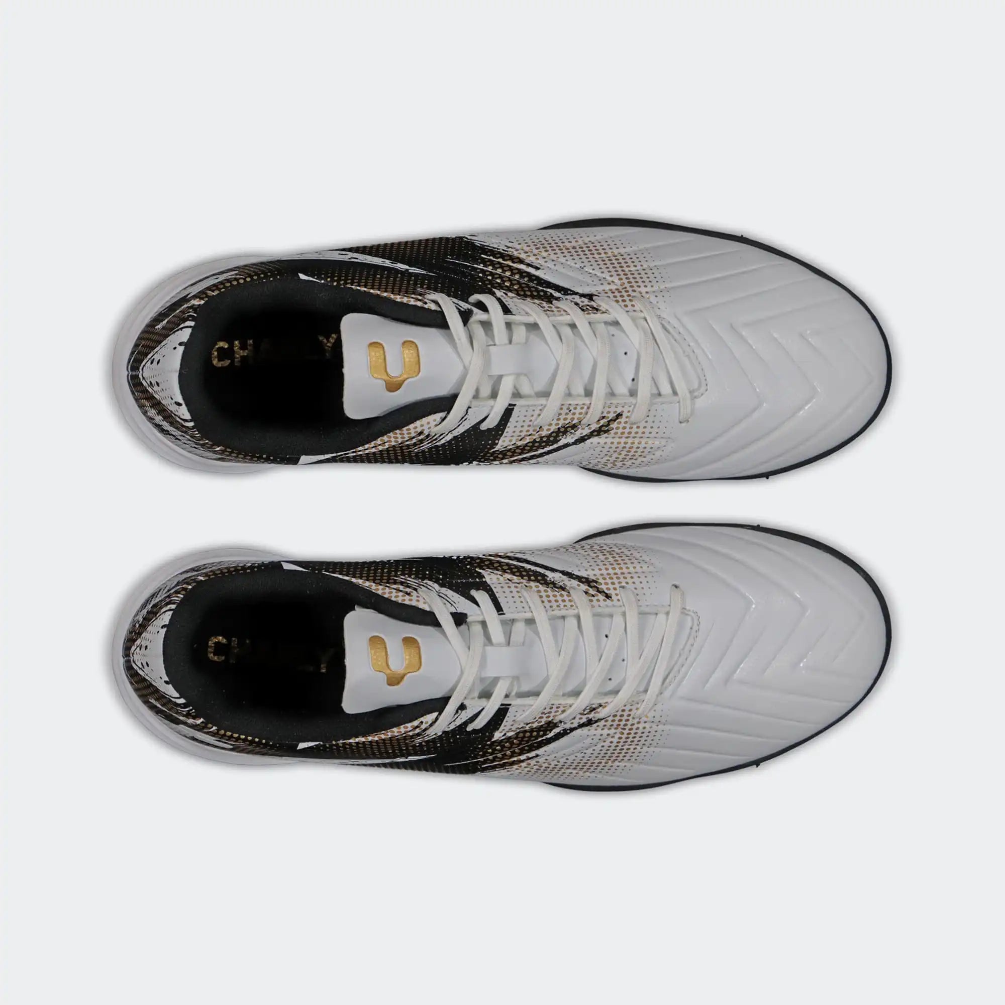 White Golden Soccer Turf Shoes for Men Charly Grasshopper 26 Tf Sport