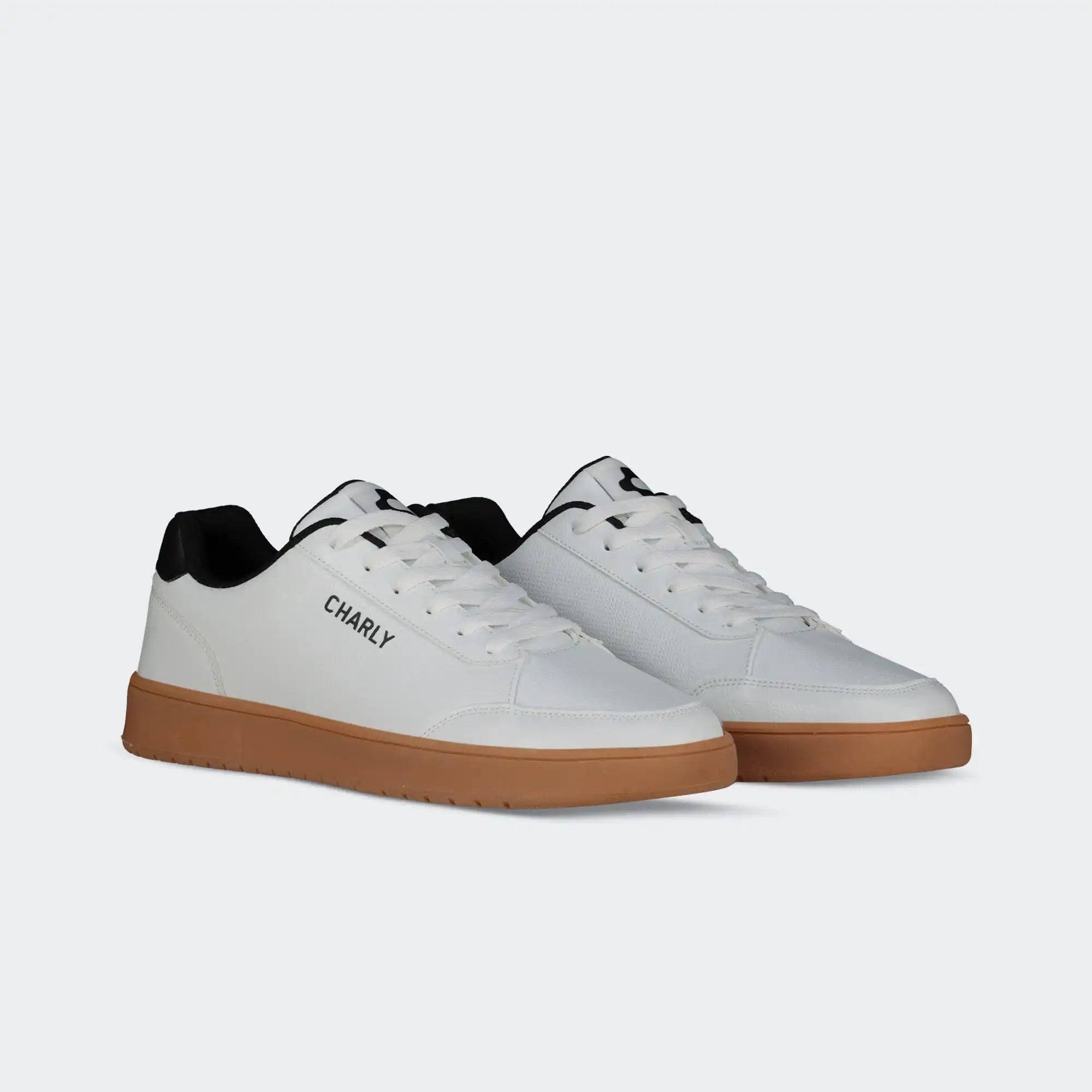 White Lifestyle Classic Shoes for Men Charly Voyage City